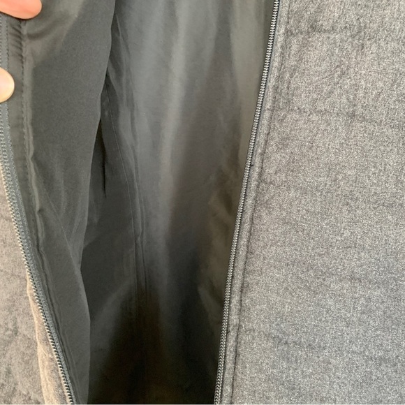 J. Jill Dark Gray Puffer Style Vest Size M - Picture 4 of 8